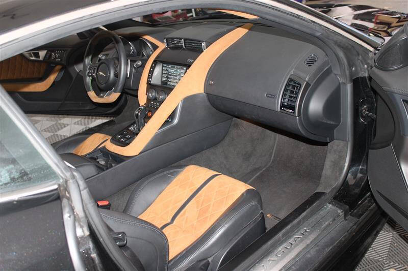 2016 Jaguar F-TYPE R