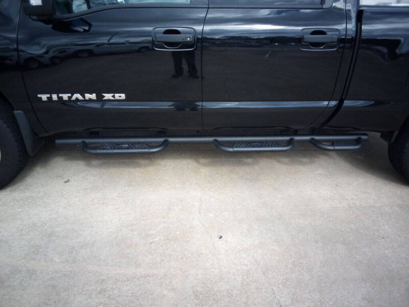 2024 Nissan Titan XD SV