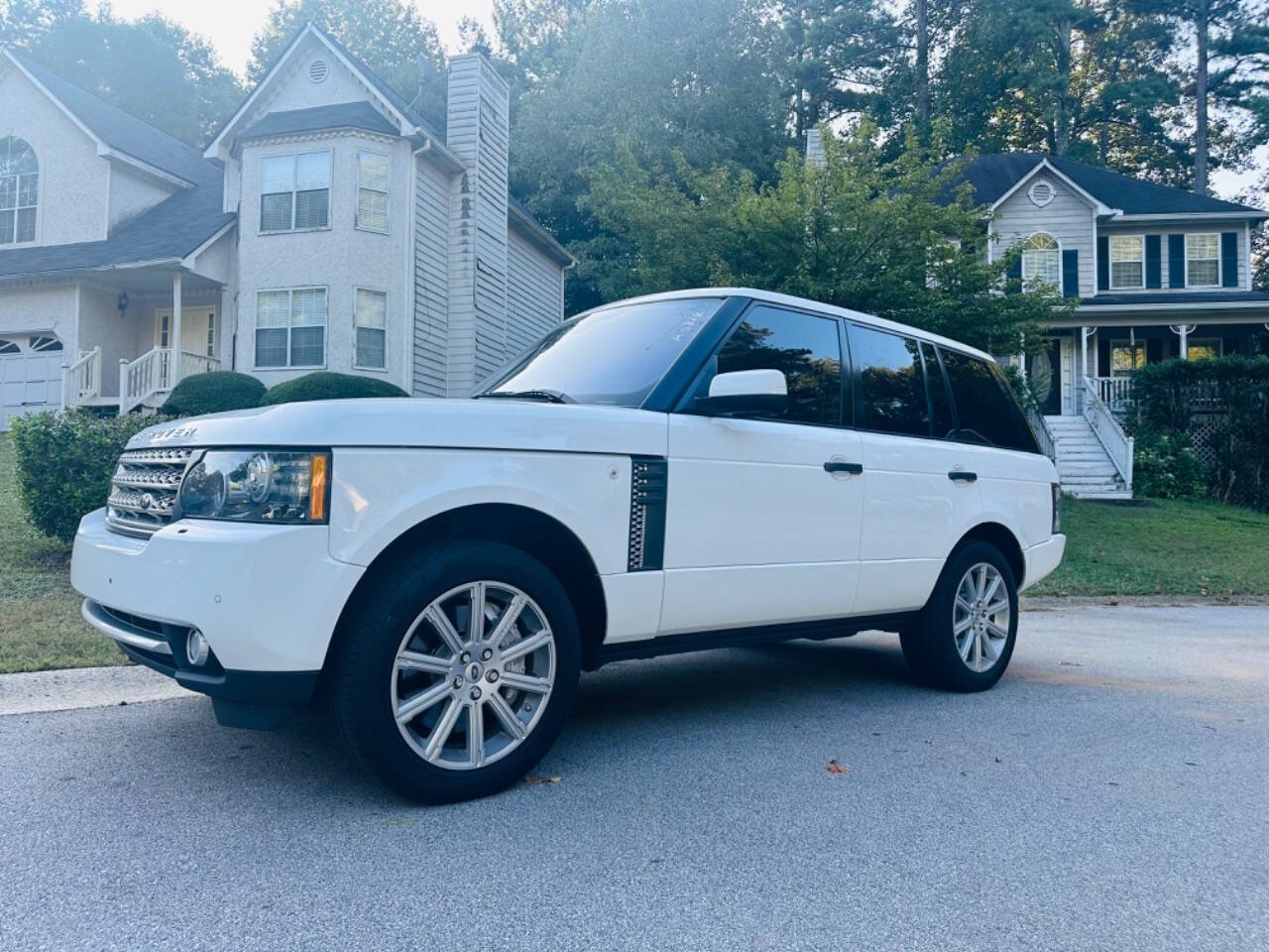 2011 Land Rover Range Rover for sale at Carmazon Auto LLC in Marietta, GA