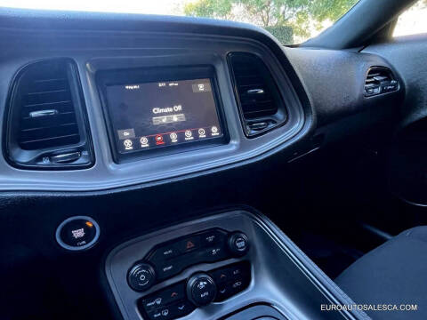 2023 Dodge Challenger SXT