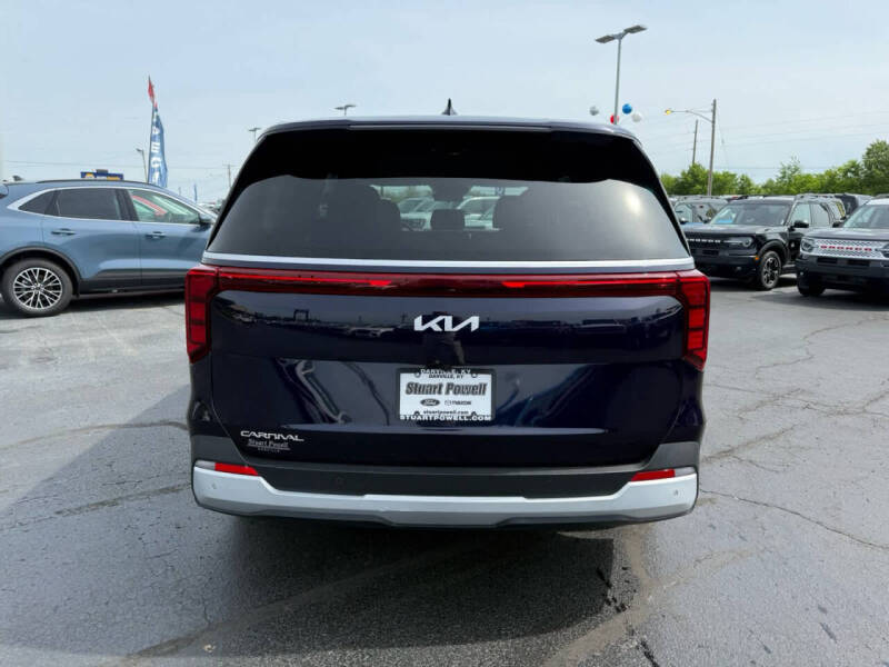 2025 Kia Carnival LXS