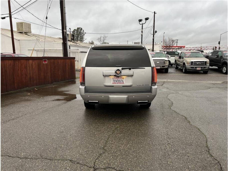 2013 Cadillac Escalade ESV Premium