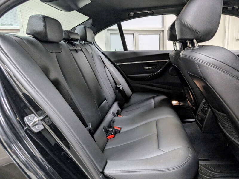 2017 BMW 3 Series 330e iPerformance