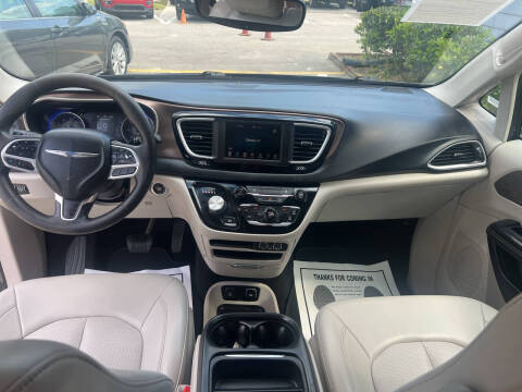 2021 Chrysler Voyager LXi