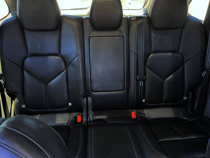 2011 Porsche Cayenne S