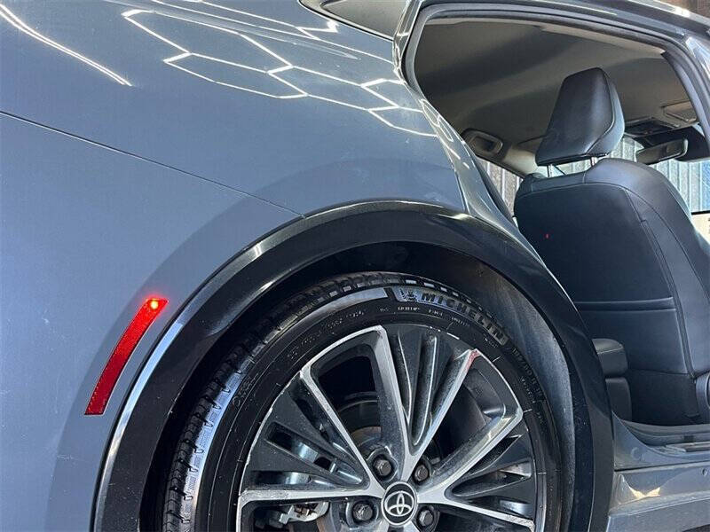 2023 Toyota Prius XLE