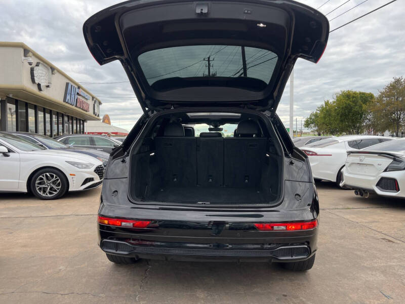 2020 Audi SQ5 3.0T quattro Prestige