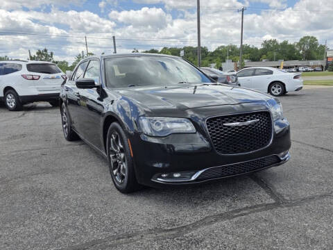2016 Chrysler 300 S