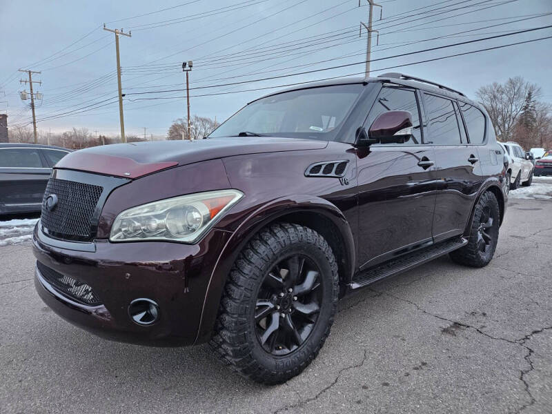 2011 INFINITI QX 56's photo