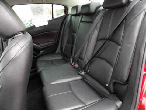 2018 Mazda MAZDA3 Touring