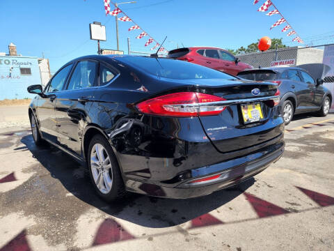 2018 Ford Fusion SE