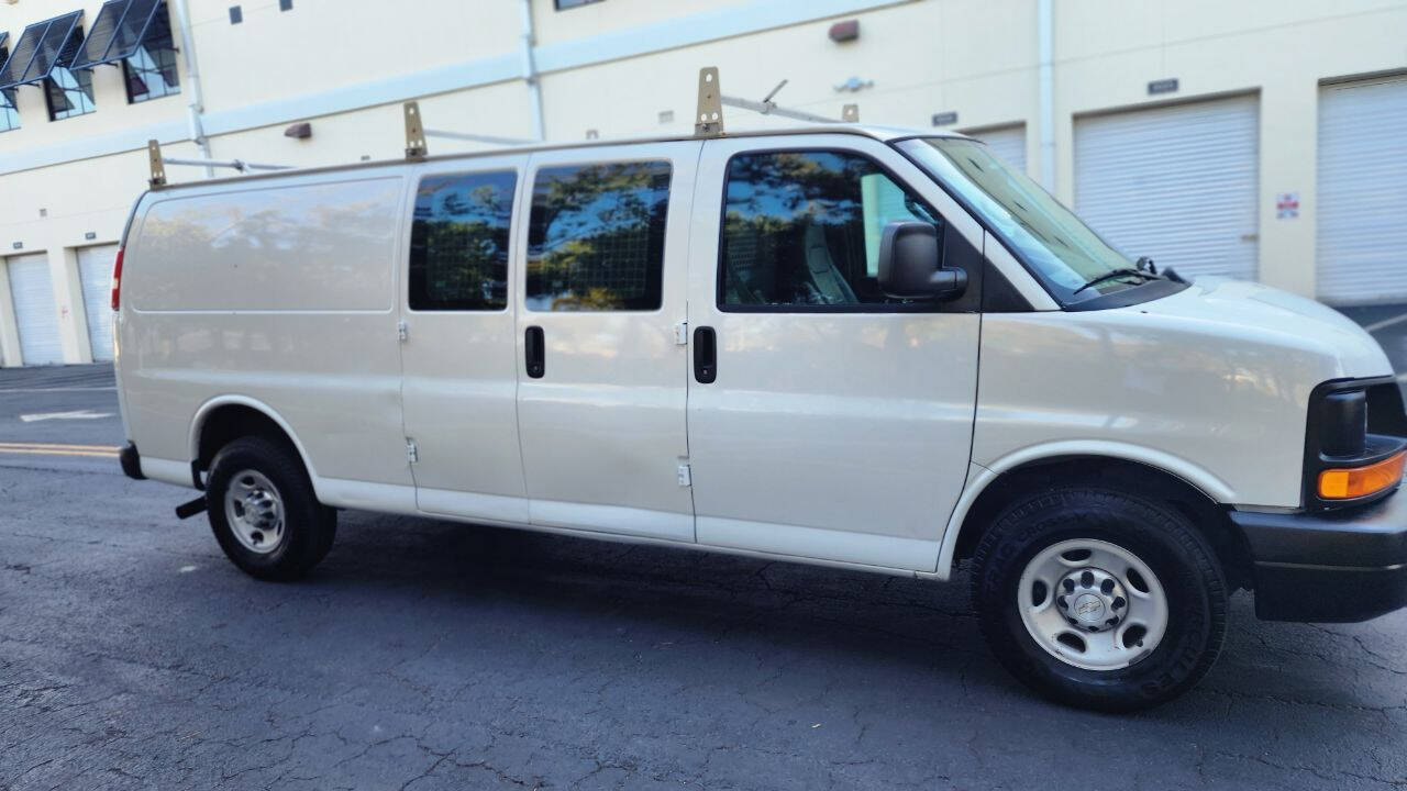 2016 Chevrolet Express  - $11,900