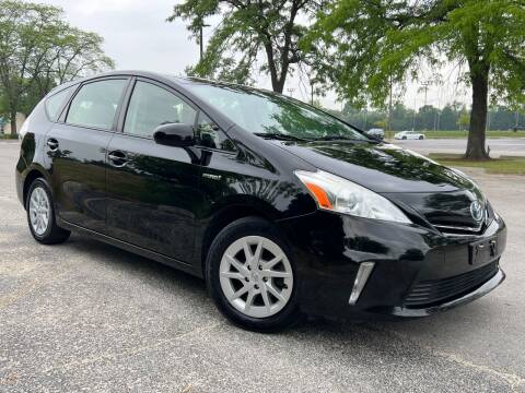 2014 Toyota Prius v for sale at Raptor Motors in Chicago IL