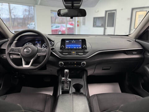 2022 Nissan Altima 2.5 S