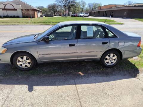 2001 Toyota Avalon for sale at D and D Auto Sales in Topeka KS