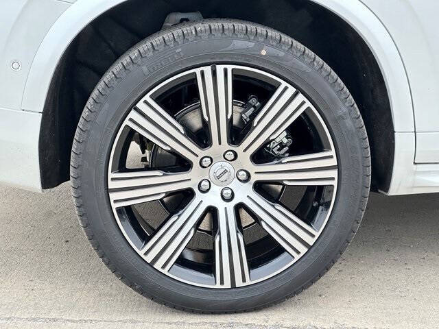 2025 Volvo XC90 T8 Plus Bright Theme 7P