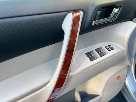 2011 Toyota Highlander Limited