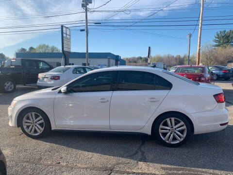 2013 Volkswagen Jetta for sale at BAY CITY MOTORS in Auburn ME