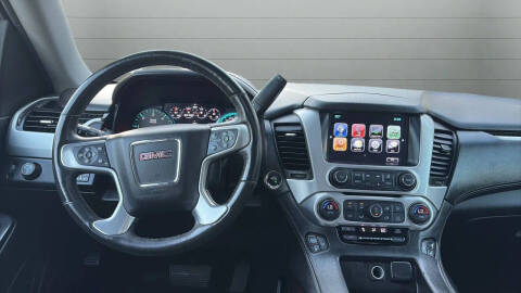 2017 GMC Yukon SLT