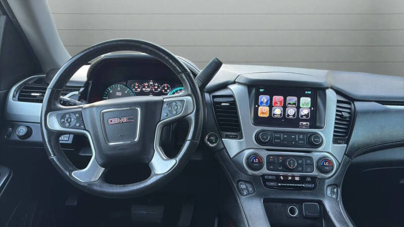 2017 GMC Yukon SLT