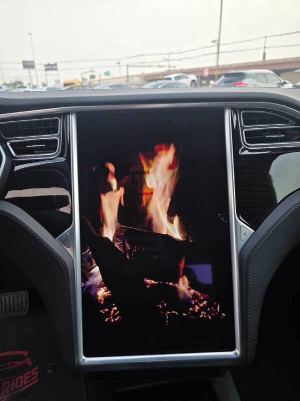 2017 Tesla Model S 75