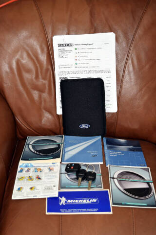 2004 Ford Thunderbird Deluxe