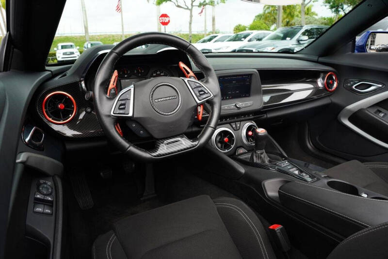 2024 Chevrolet Camaro LT1