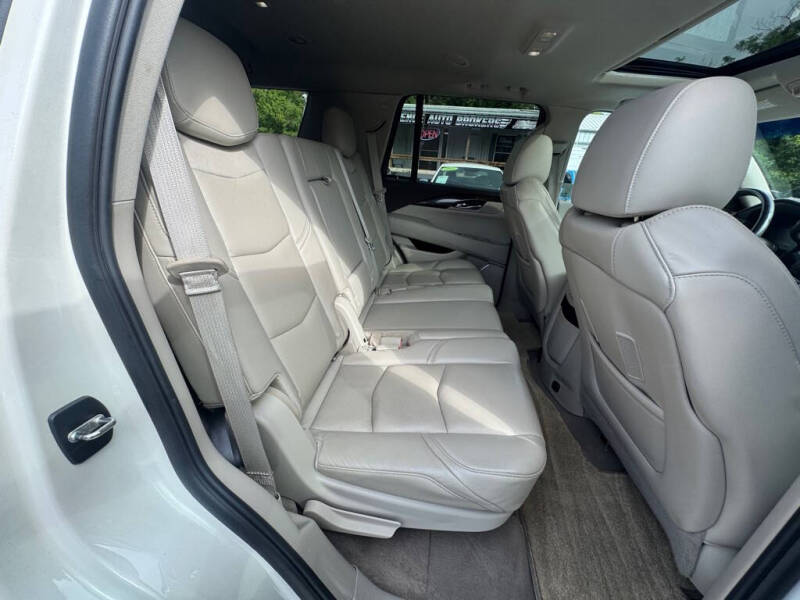2015 Cadillac Escalade Luxury