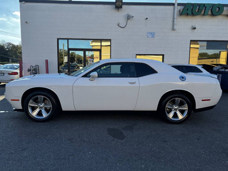 2021 Dodge Challenger SXT