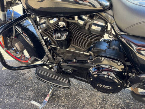 2020 Harley-Davidson FLHXS -