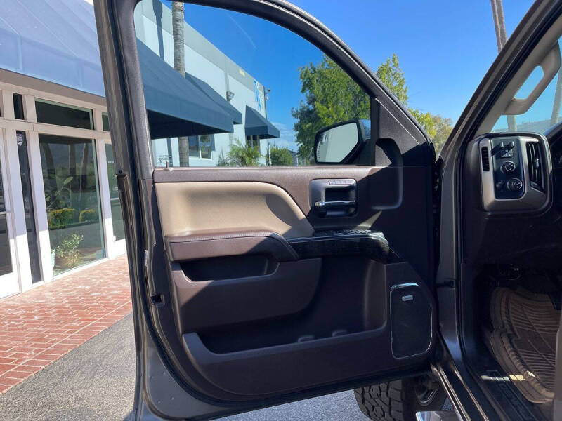 2015 GMC Sierra 2500HD Denali