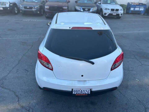 2013 Mazda MAZDA2 Touring