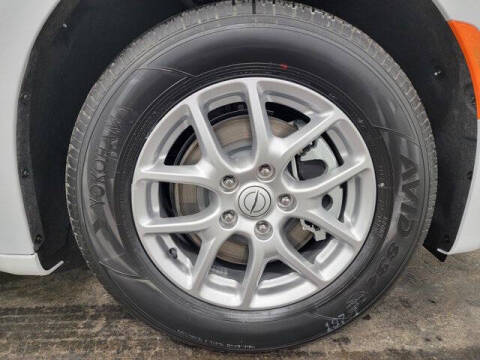 2026 Chrysler Voyager LX