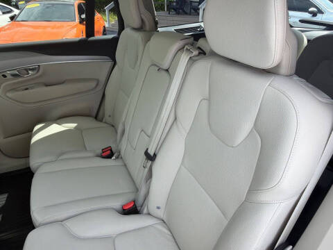 2024 Volvo XC90 B5 Core Bright Theme