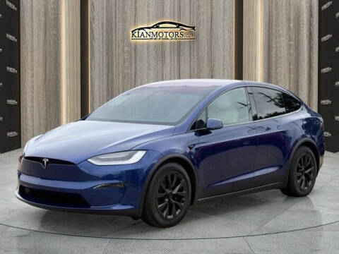 2023 Tesla Model X Standard Range
