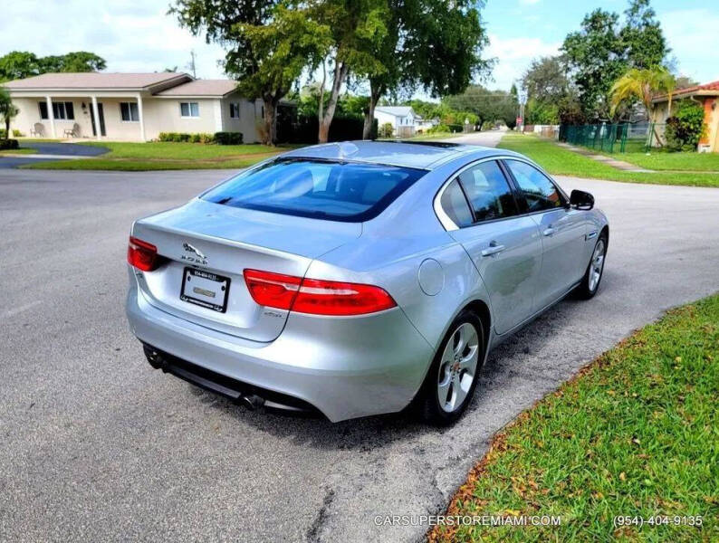 2017 Jaguar XE 25t