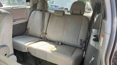 2015 Toyota Sienna
