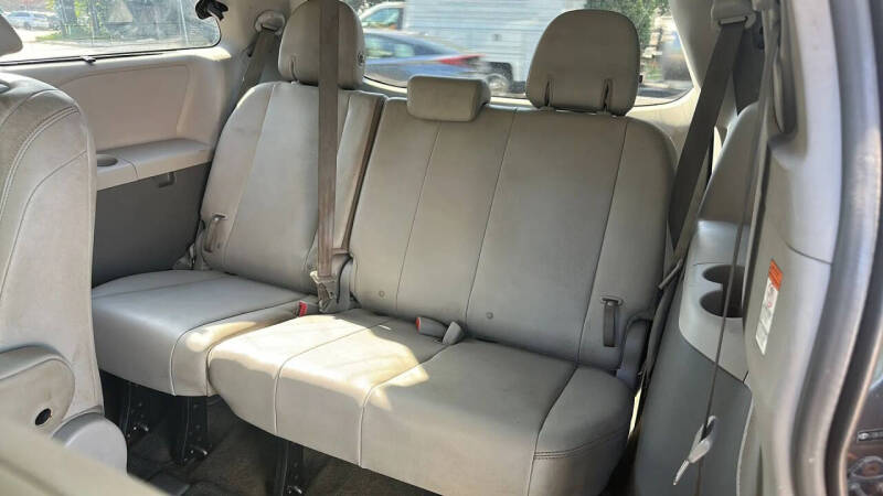 2015 Toyota Sienna