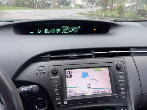 2010 Toyota Prius III