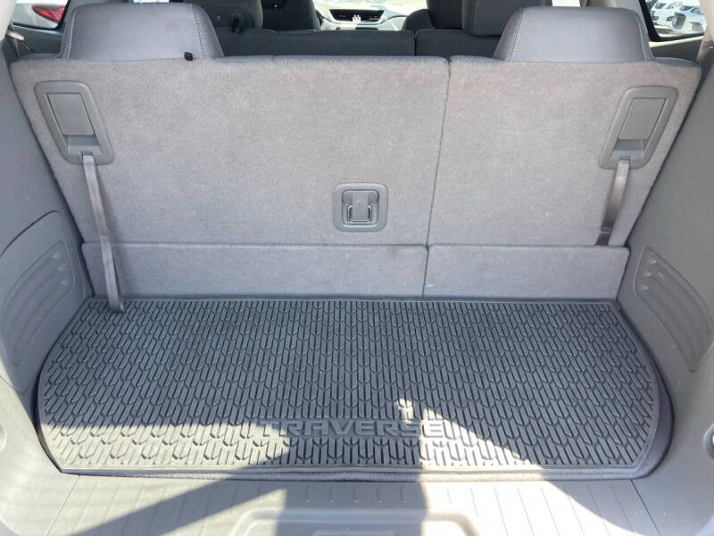 2017 Chevrolet Traverse LT