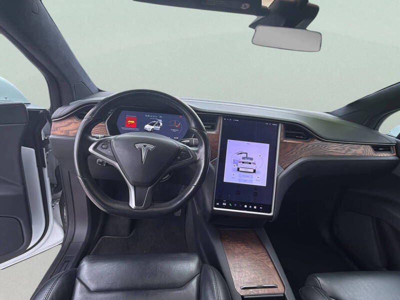 2019 Tesla Model X Standard Range