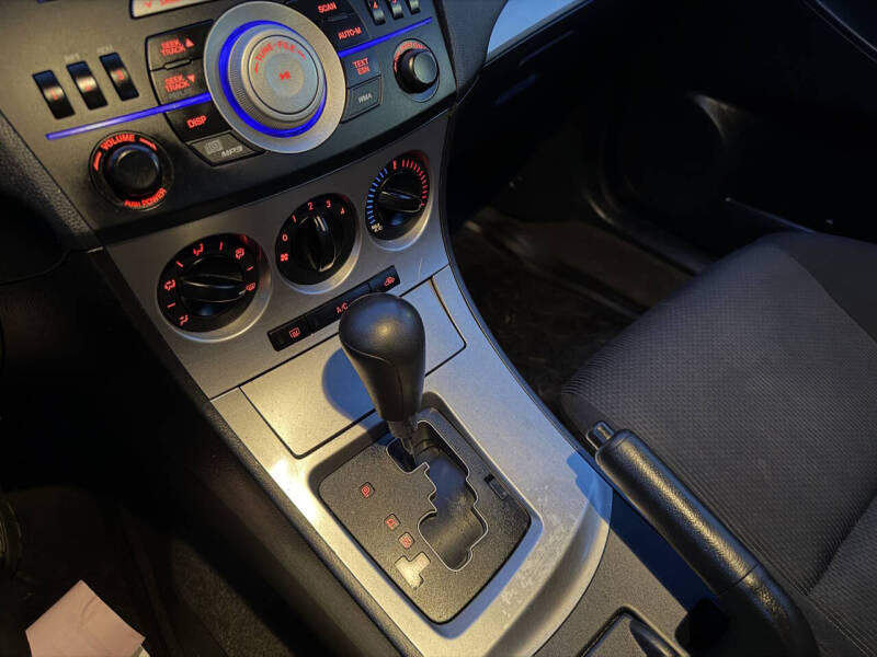 2010 Mazda MAZDA3 i Sport