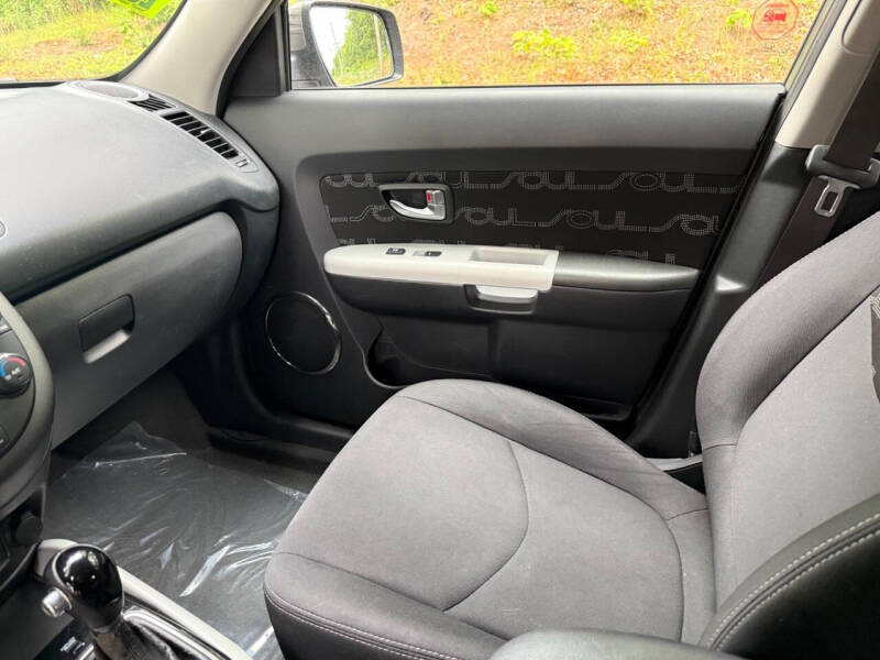 2012 Kia Soul +