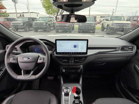 2026 Ford Escape Hybrid ST-Line Select