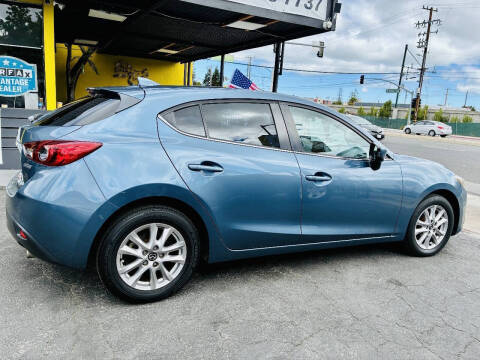 2016 Mazda MAZDA3 i Touring