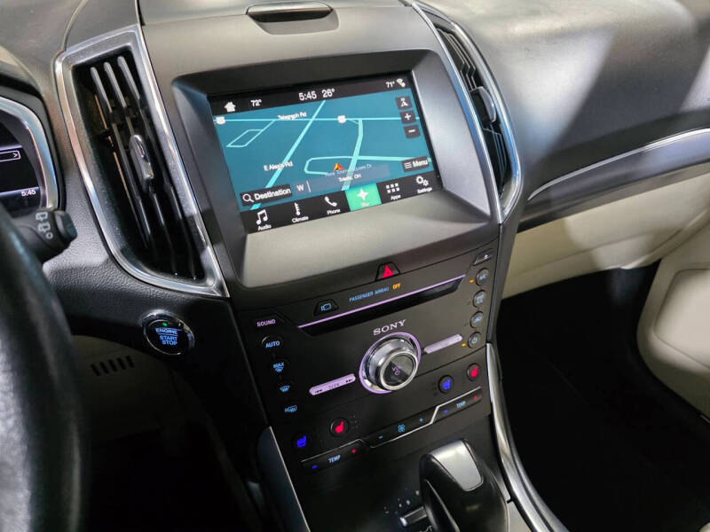 2017 Ford Edge Titanium
