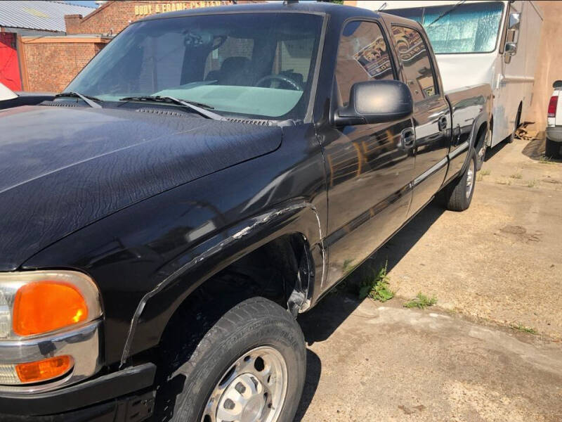 2006 GMC Sierra 2500HD for sale at Crescent Collision Inc. in Jefferson LA