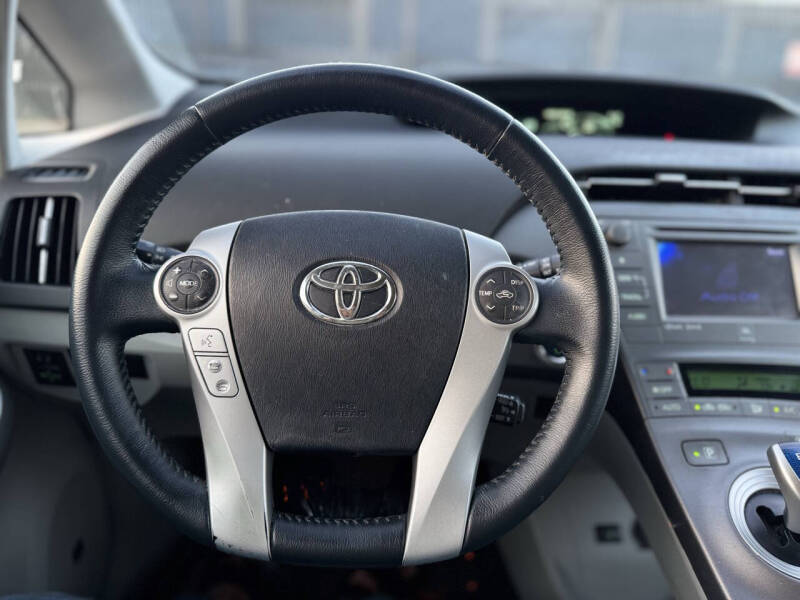 2013 Toyota Prius Four
