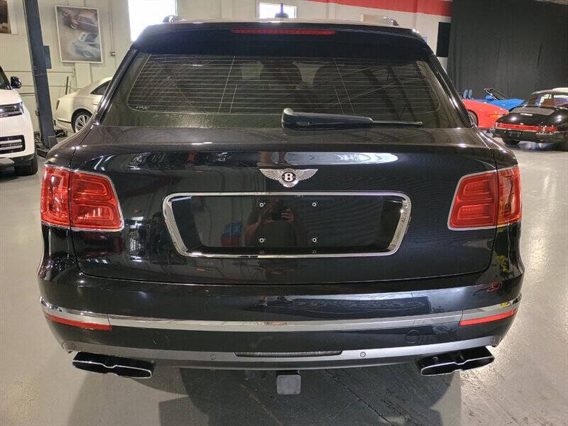 2019 Bentley Bentayga 10