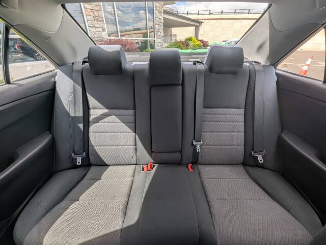 2016 Toyota Camry LE